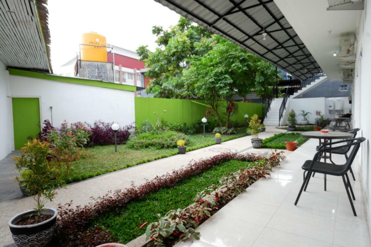 Reddoorz Near Mataram University Exterior foto