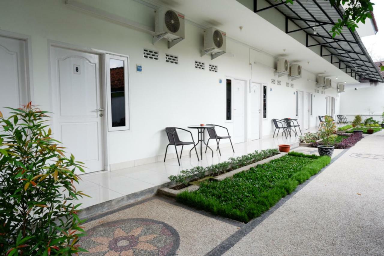 Reddoorz Near Mataram University Exterior foto